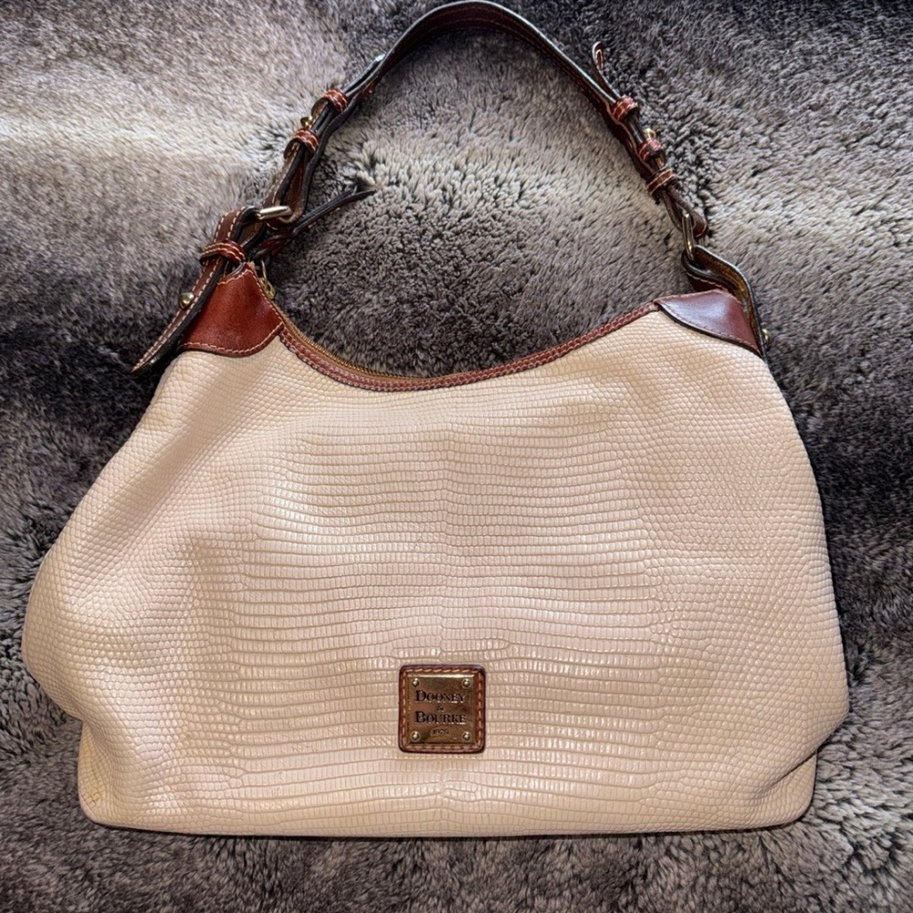 Dooney & Bourke Purse in Off White